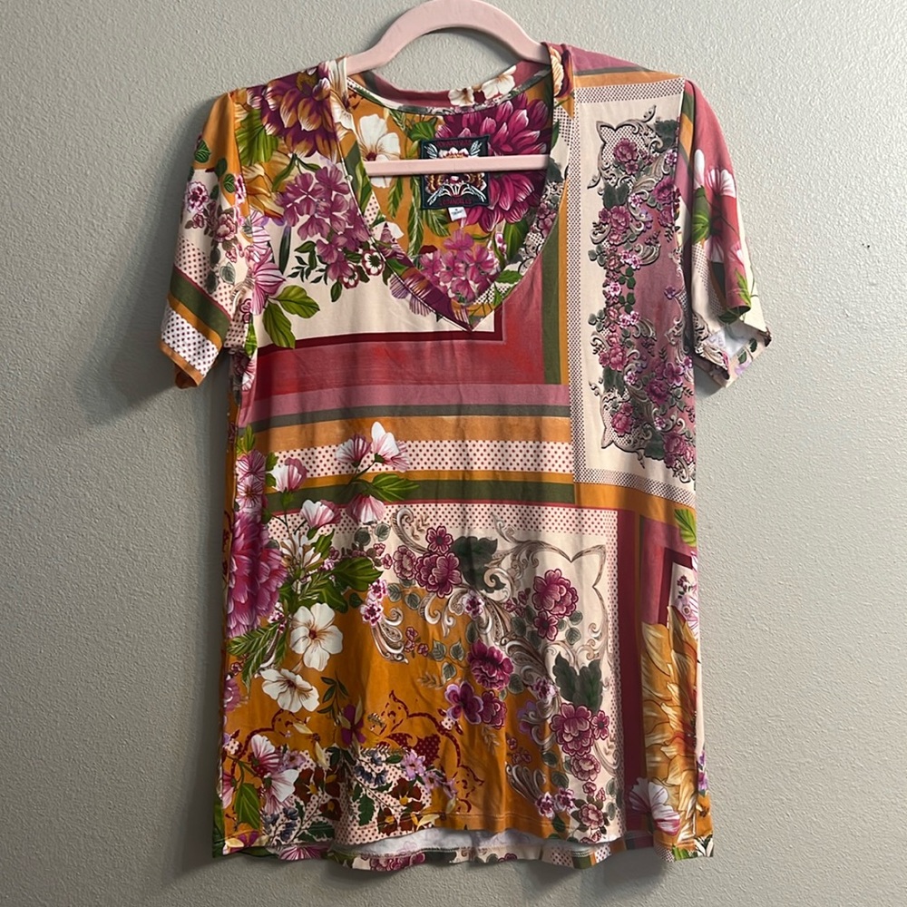 Johnny Was Tee - Like new - Sz S